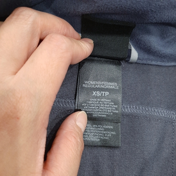 The North Face Purple Calentito Waterproof Rain Jacket XS - Picture 9 of 10